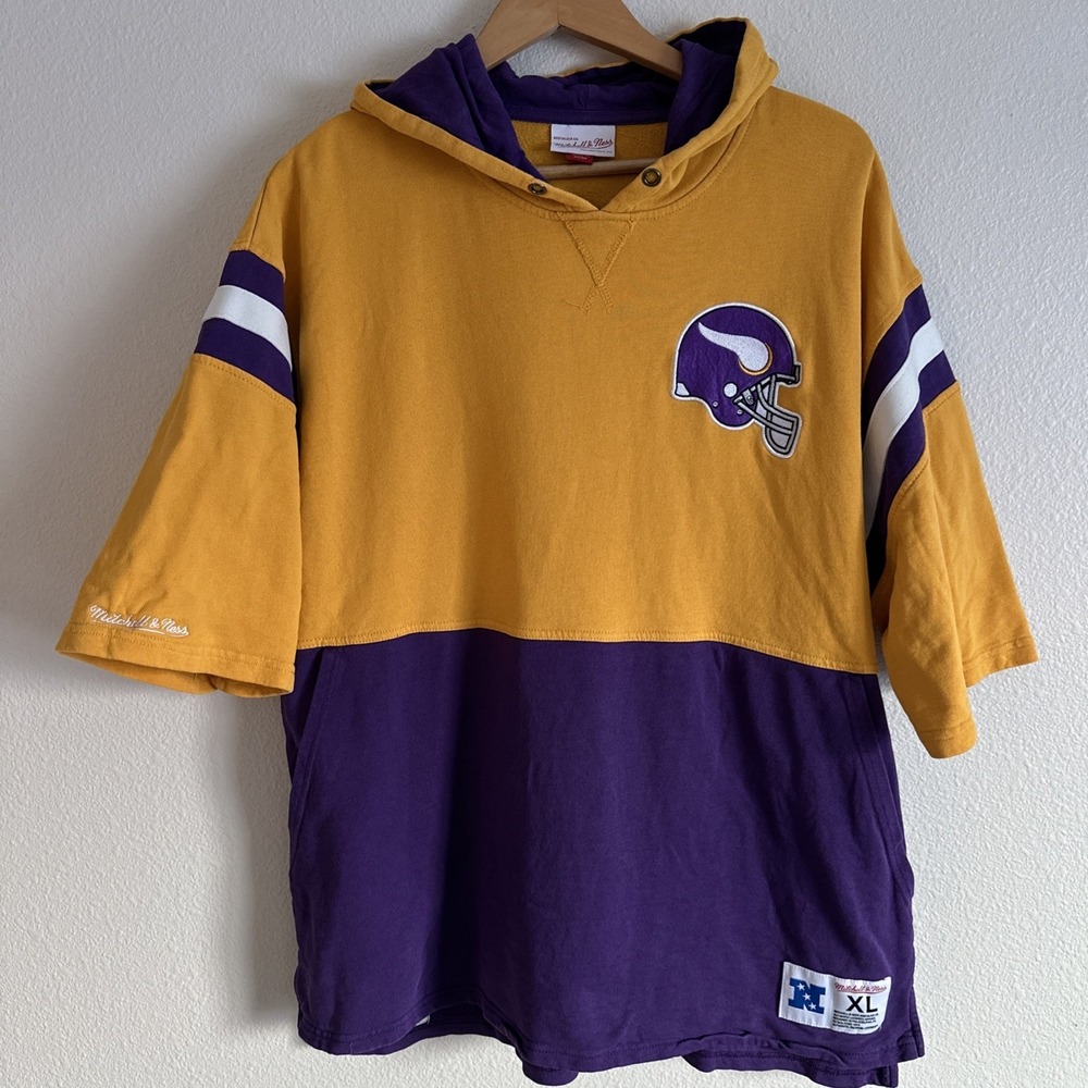 Minnesota Vikings Mitchell & Ness Throwbacks Short Sleeve Hoodie Adult Size XL